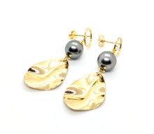 Load image into Gallery viewer, Poeti Earrings #3
