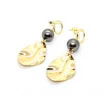 Load image into Gallery viewer, Poeti Earrings #4
